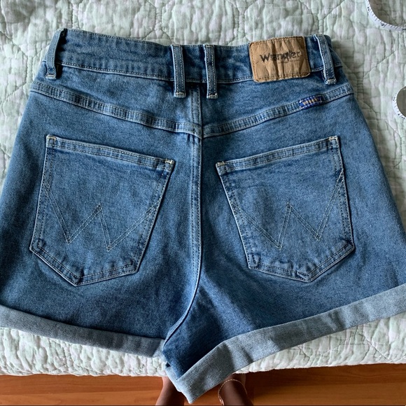 Wrangler high waisted shorts - Picture 11 of 13